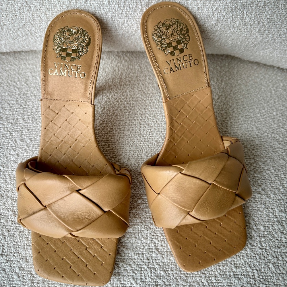 Brand new Vince Camuto Brelanie Woven Strap Camel Sandal size 7.5
